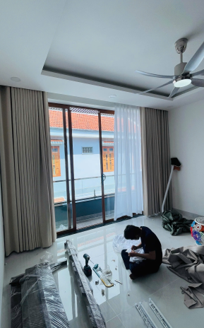 THI CÔNG RÈM CỬA